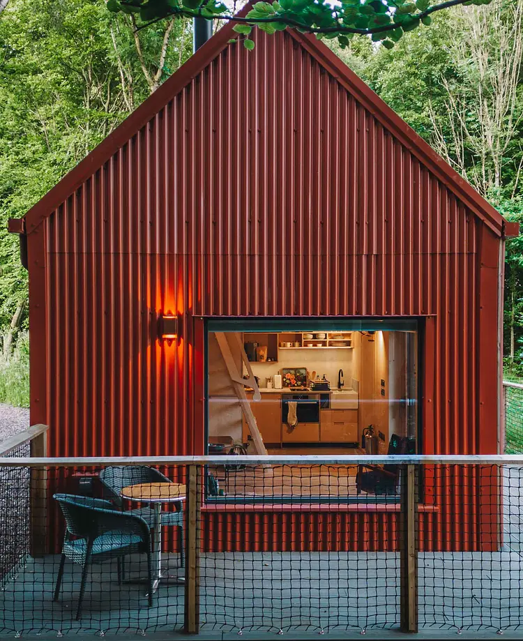 Brucefield Estate - Forestmill, Great Britain | Good Travel