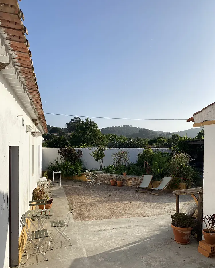 AL MAR Guesthouse - São Luís, Portugal | Good Travel