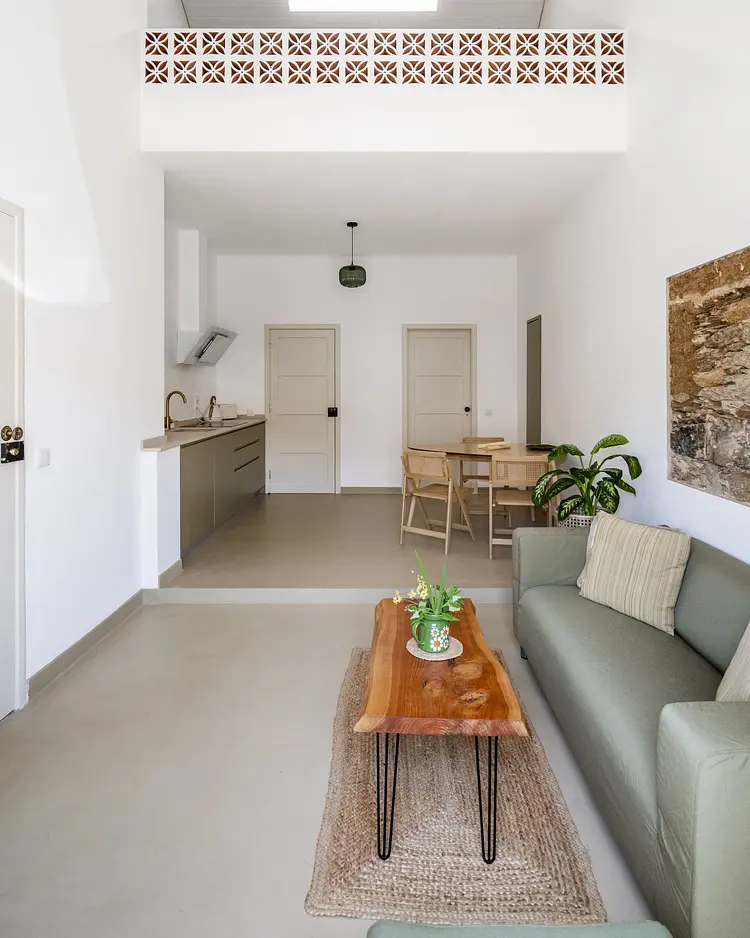 AL MAR Guesthouse - São Luís, Portugal | Good Travel