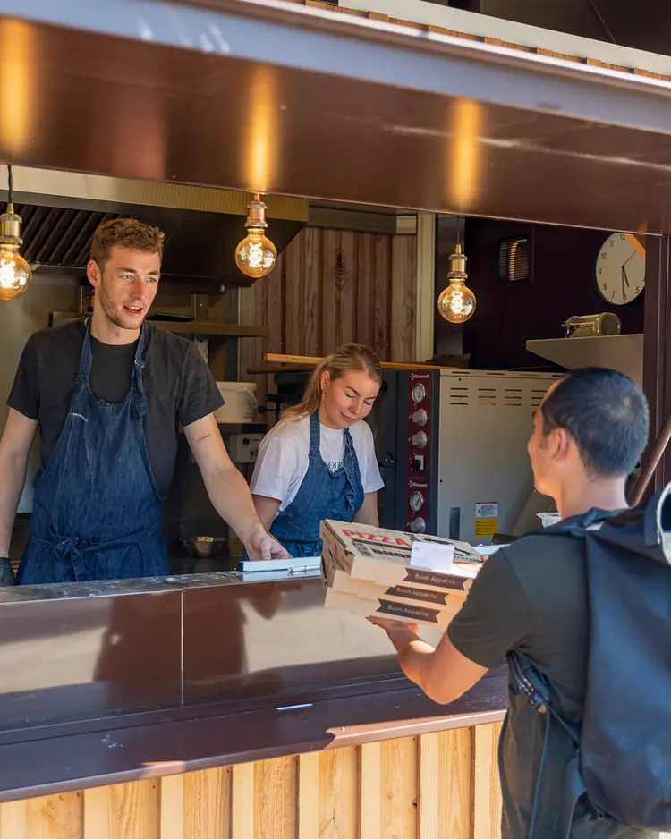 HUTTOPIA De Roos - PJ Beerze, Niederlande | Good Travel