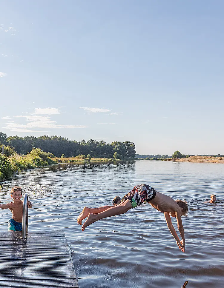HUTTOPIA De Roos - PJ Beerze, Niederlande | Good Travel