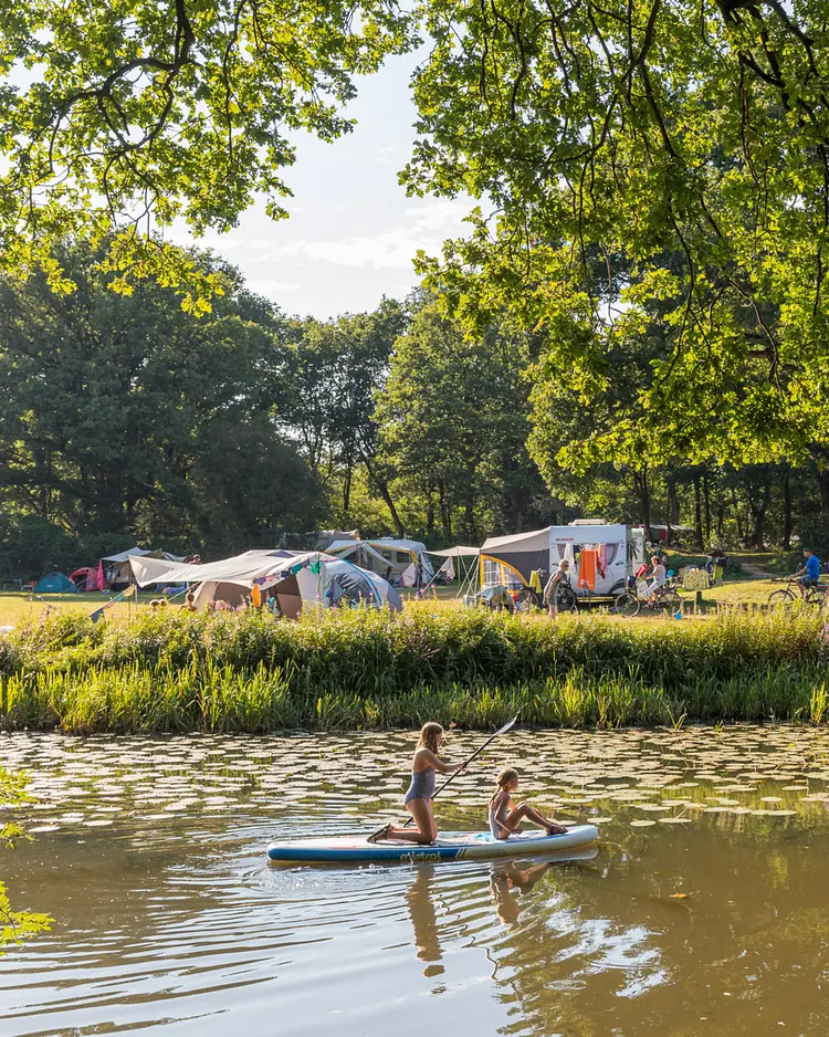 HUTTOPIA De Roos - PJ Beerze, Niederlande | Good Travel