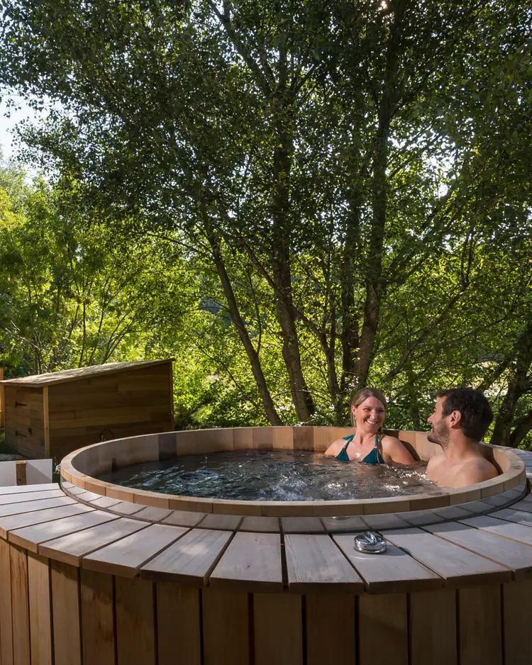 HUTTOPIA Village Dieulefit - Dieulefit, Frankreich | Good Travel