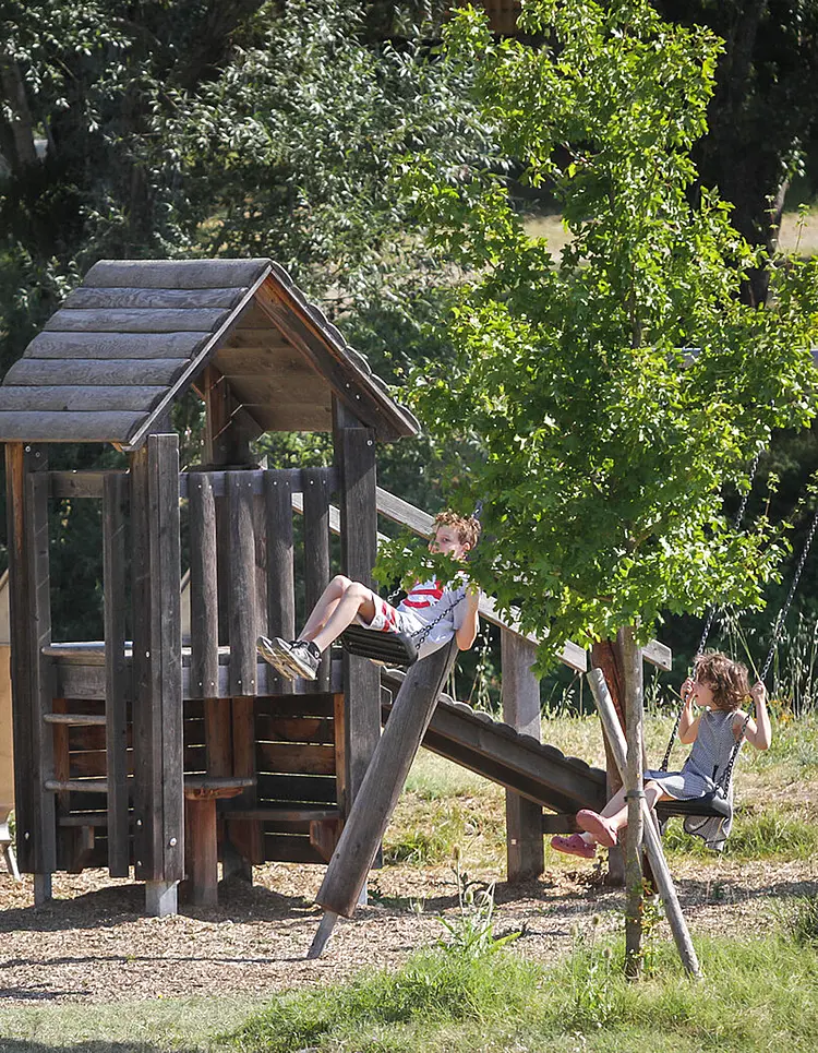 HUTTOPIA Village Dieulefit - Dieulefit, Frankreich | Good Travel
