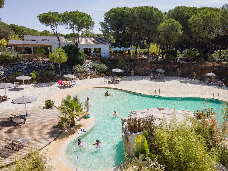 HUTTOPIA Parque de Doñana - Hinojos, Spanien | Good Travel