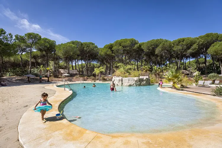 HUTTOPIA Parque de Doñana - Hinojos, Spanien | Good Travel