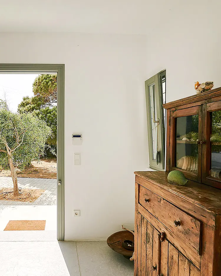 Aurora Viu Villa - Paros, Greece | Good Travel