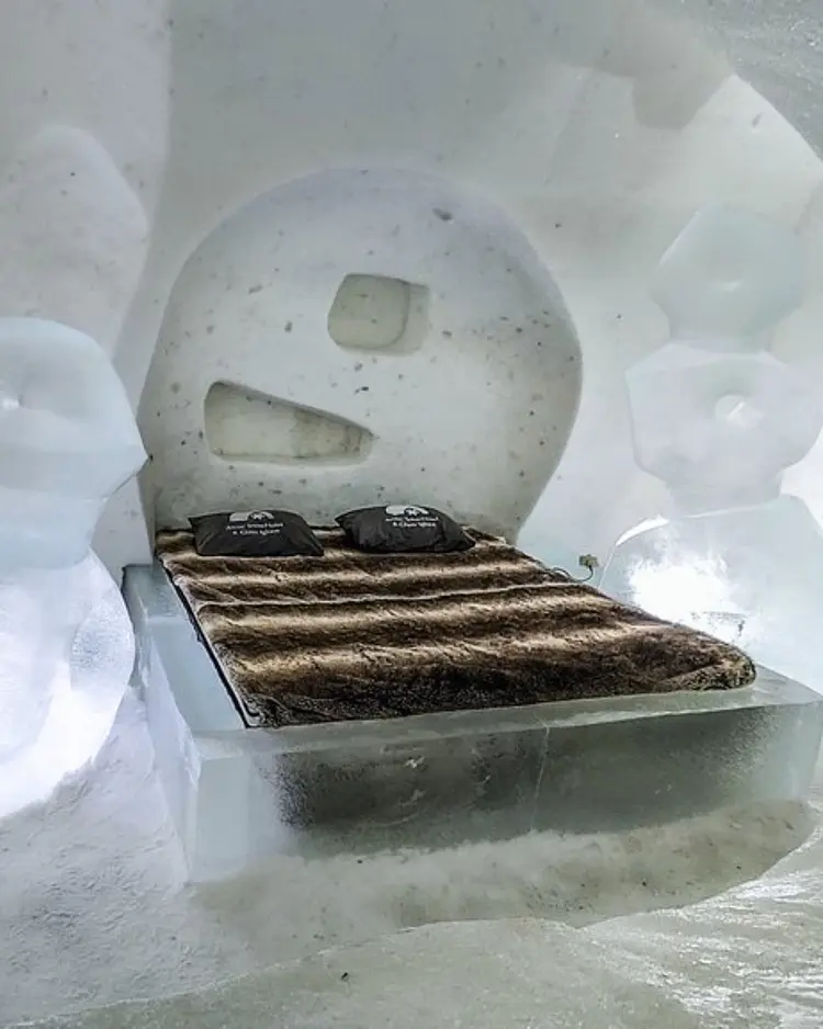 Arctic SnowHotel & Glass Igloos - Rovaniemi, Finnland | Good Travel