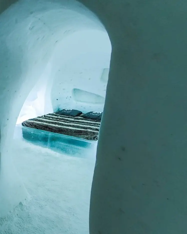 Arctic SnowHotel & Glass Igloos - Rovaniemi, Finnland | Good Travel