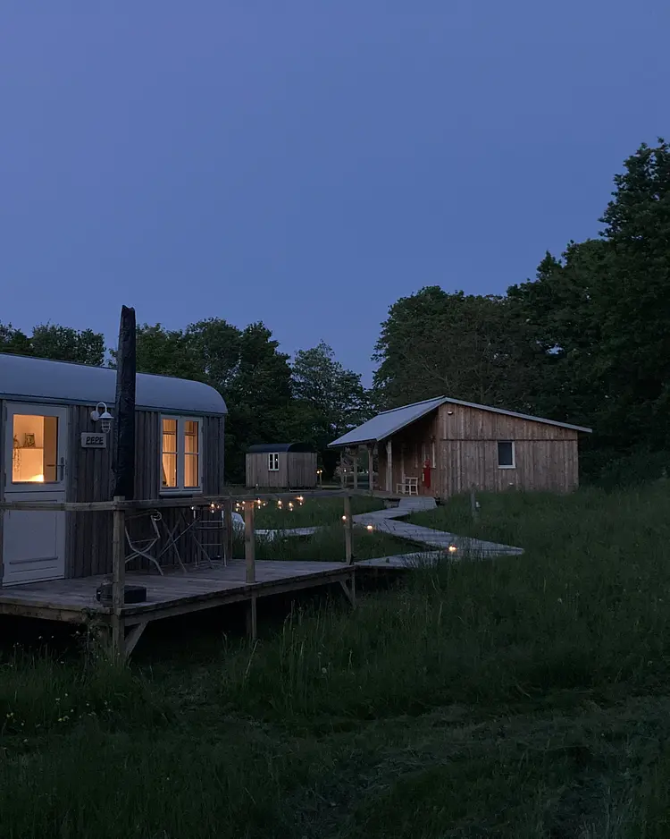 Auszeit Bauwagencamp - Wiedenbrügge, Deutschland | Good Travel